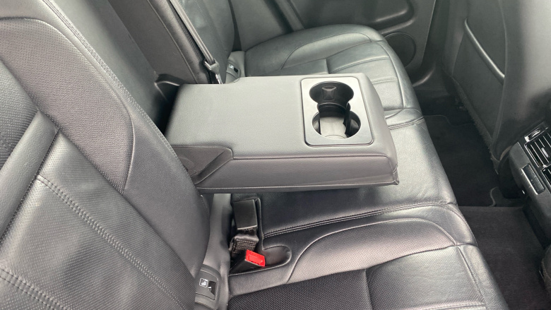 Land Rover Range Rover Evoque 2.0 D200 R-Dynamic SE 5dr Auto Diesel Hatchback